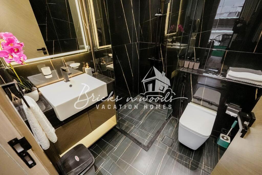 Elegant/high Floor/ 1 Bedroom/4pax Apartment Dubai